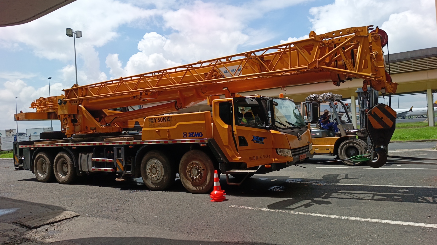 Mobile crane rental